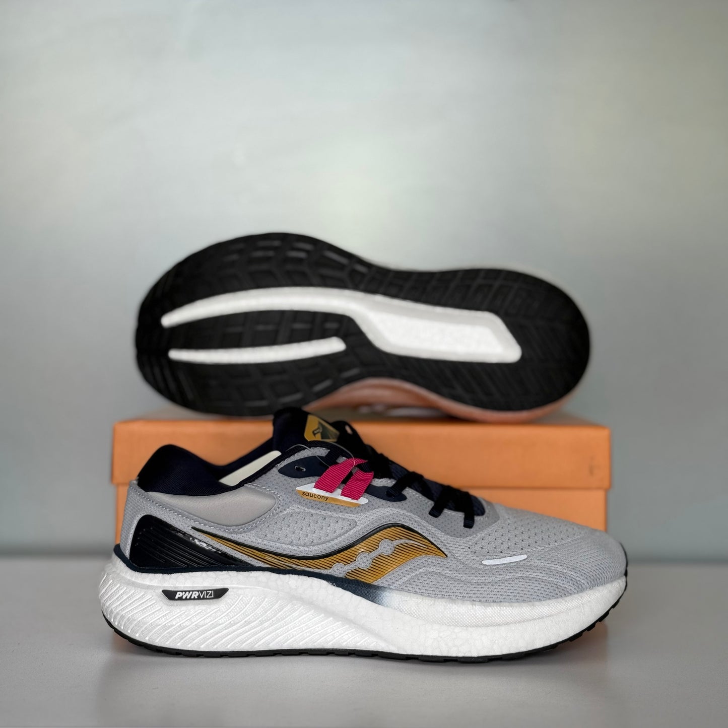 SAUCONY “PWRVIZI”