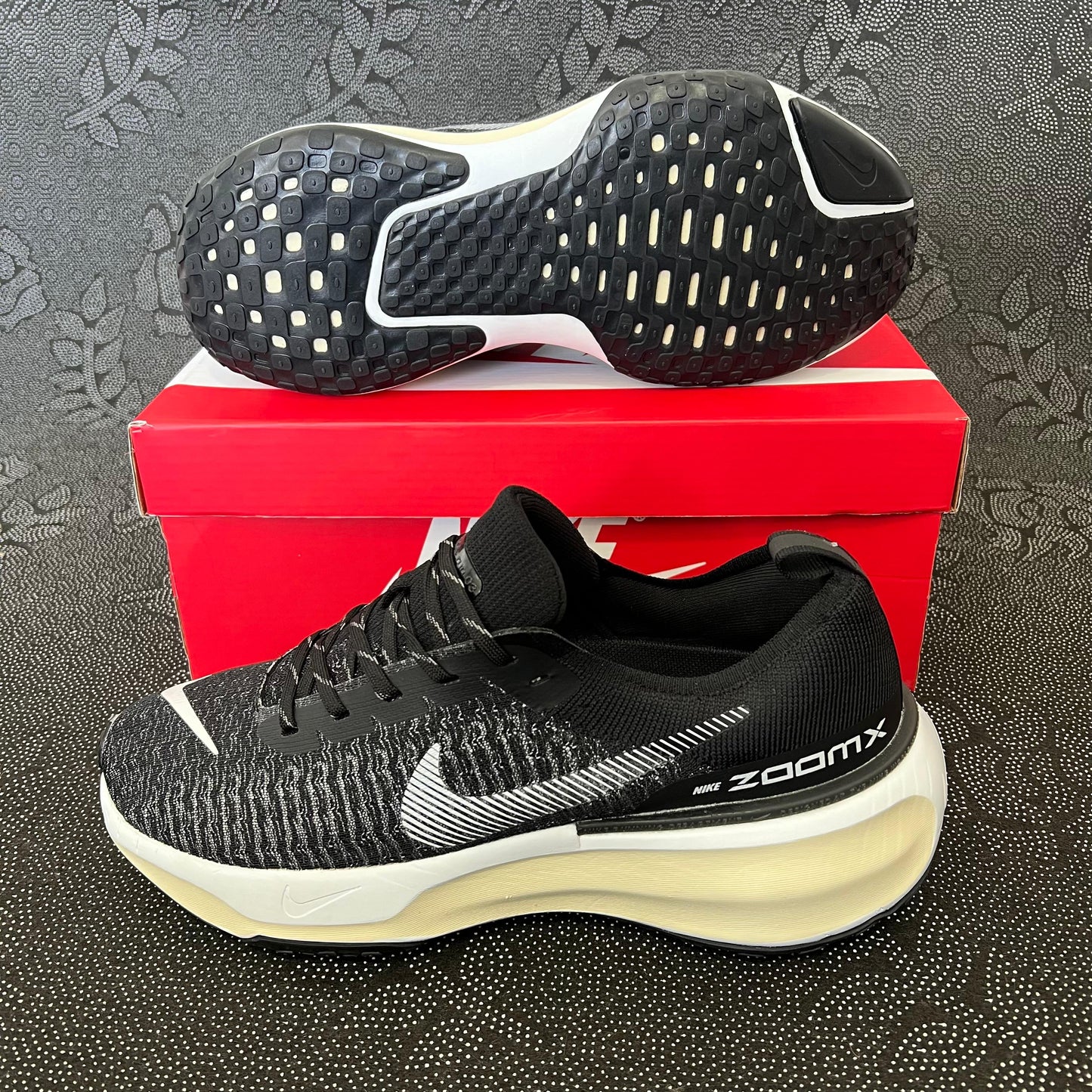 NIKE INVENCIBLE 3