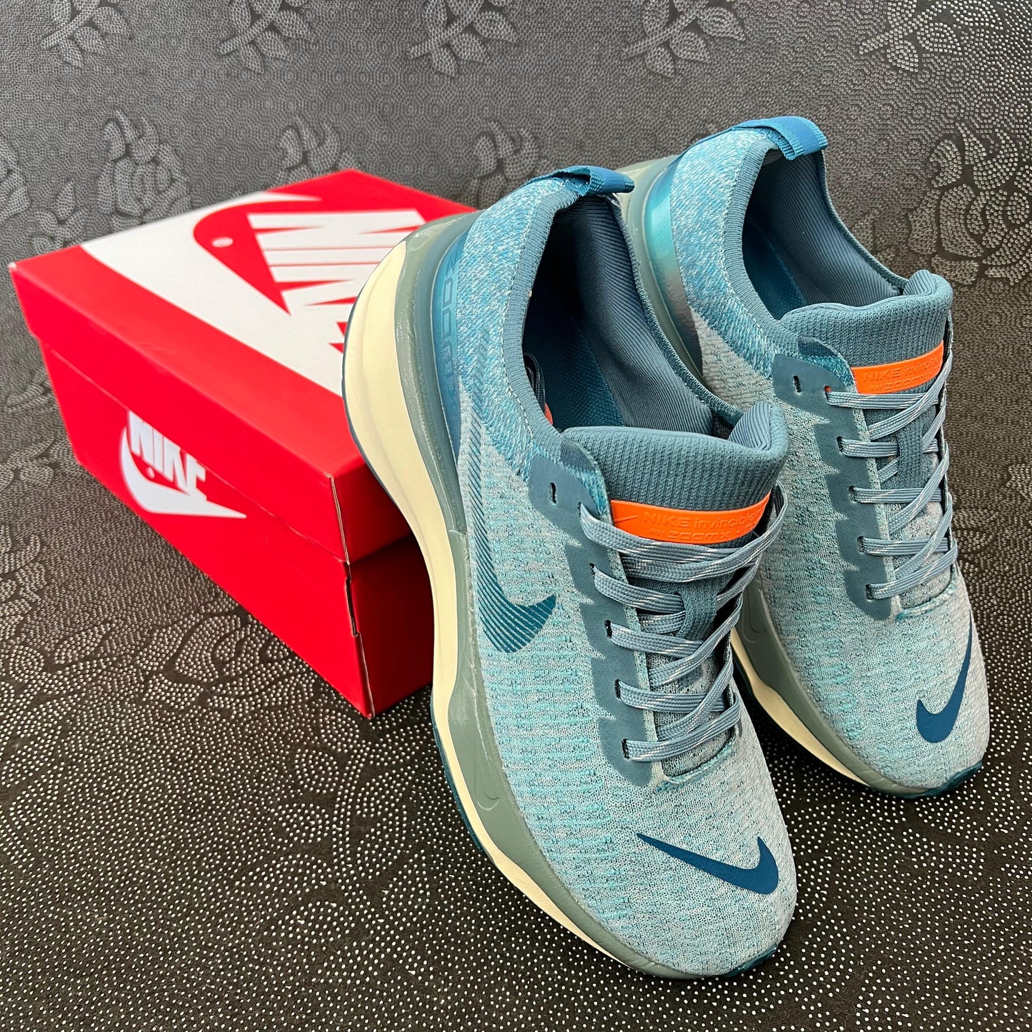 NIKE INVENCIBLE 3