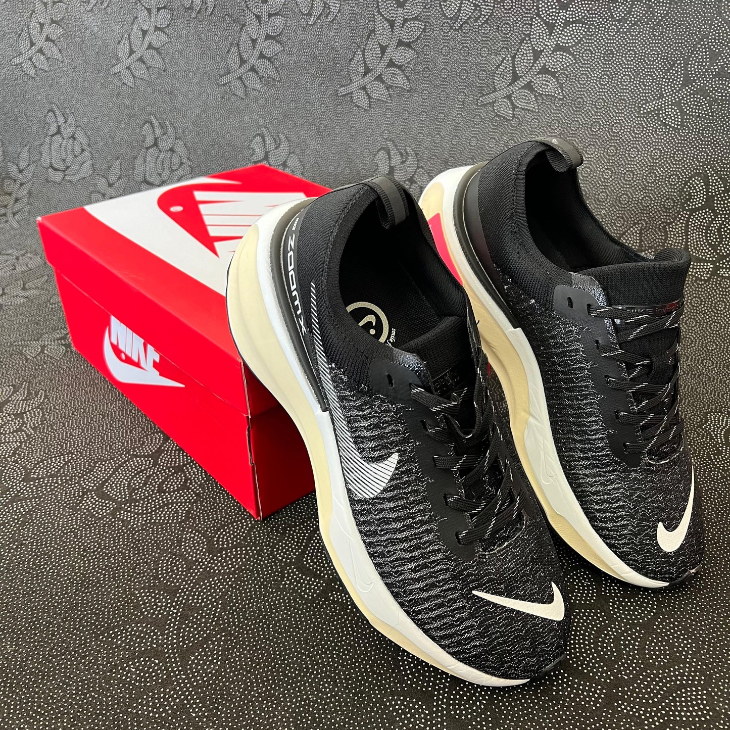 NIKE INVENCIBLE 3