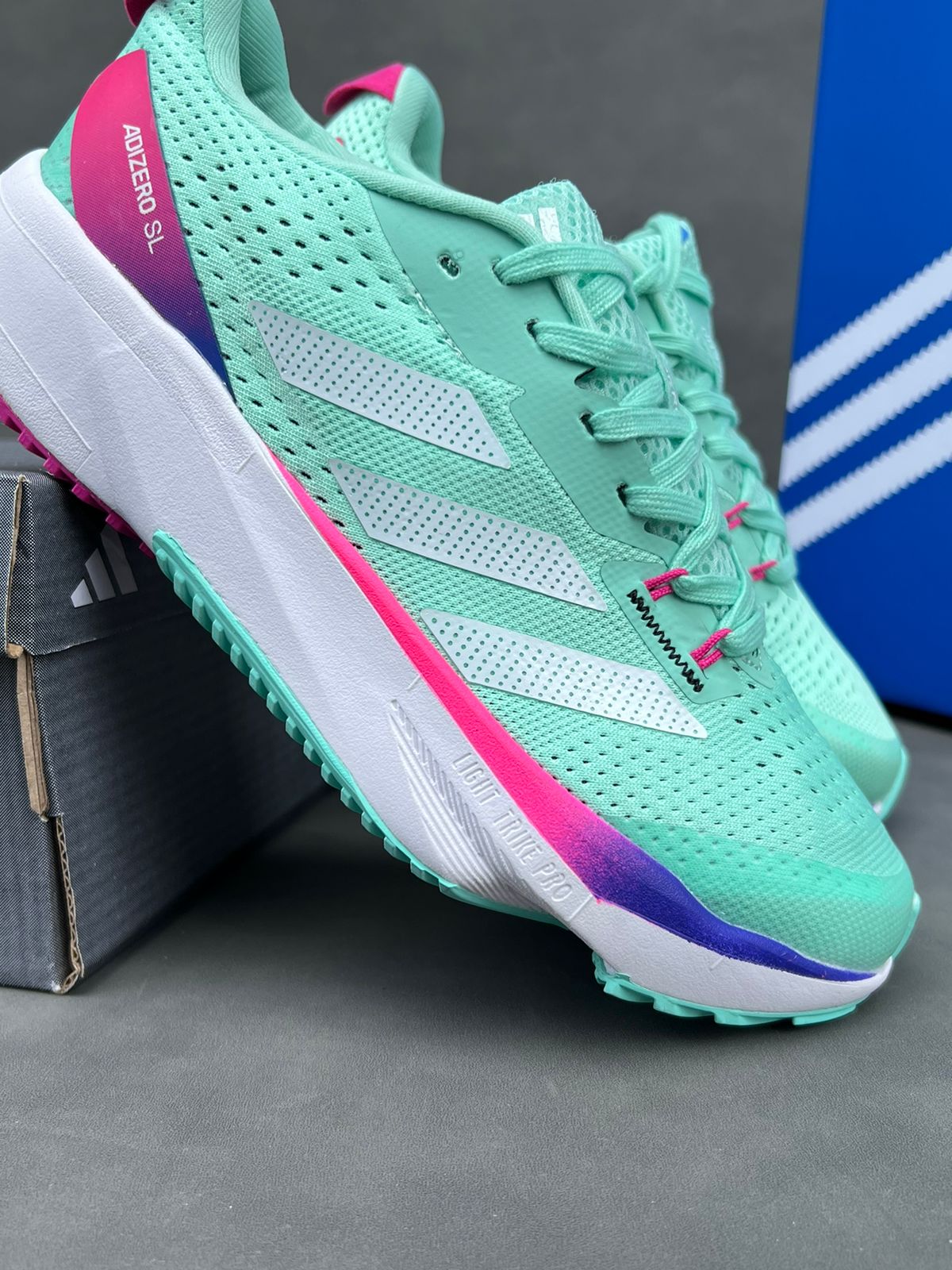 ADIDAS ADIZERO SL