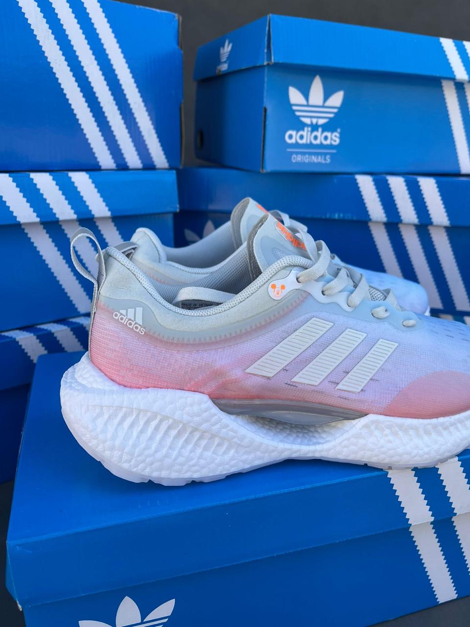 ADIDAS PERFORMANCE