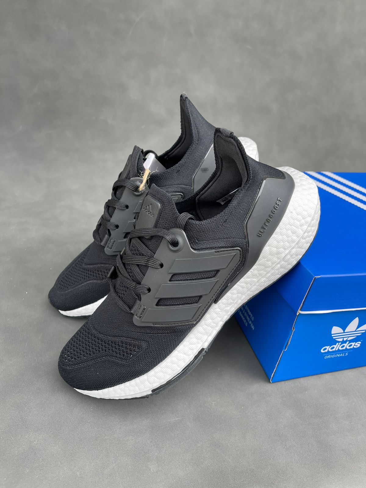 ADIDAS ULTRABOOST 2021