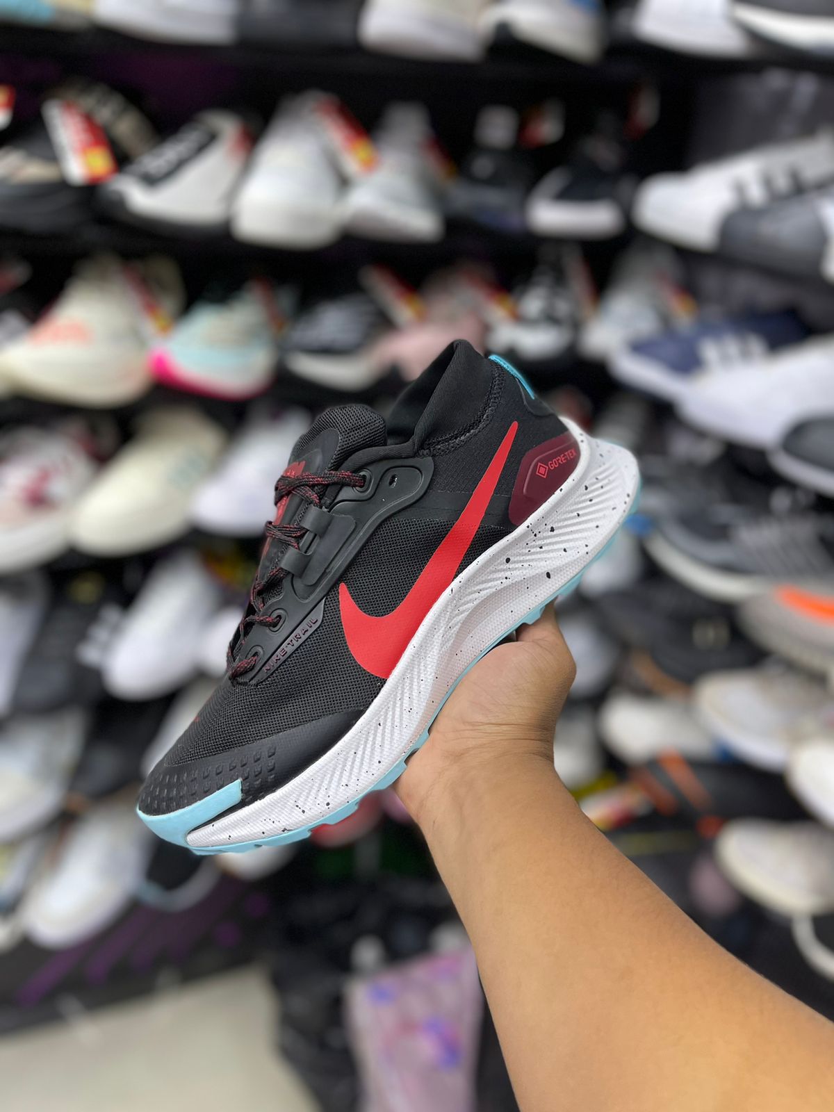 NIKE PEGASUS