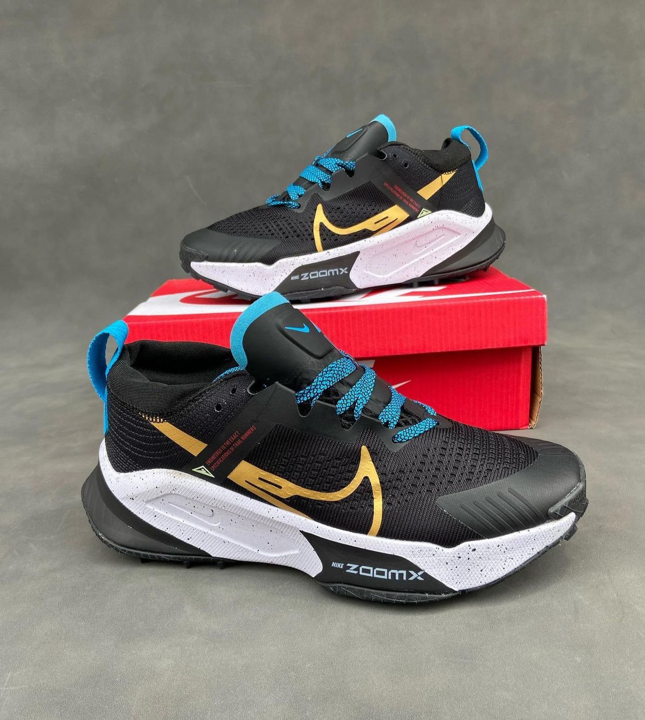 NIKE TRAIL