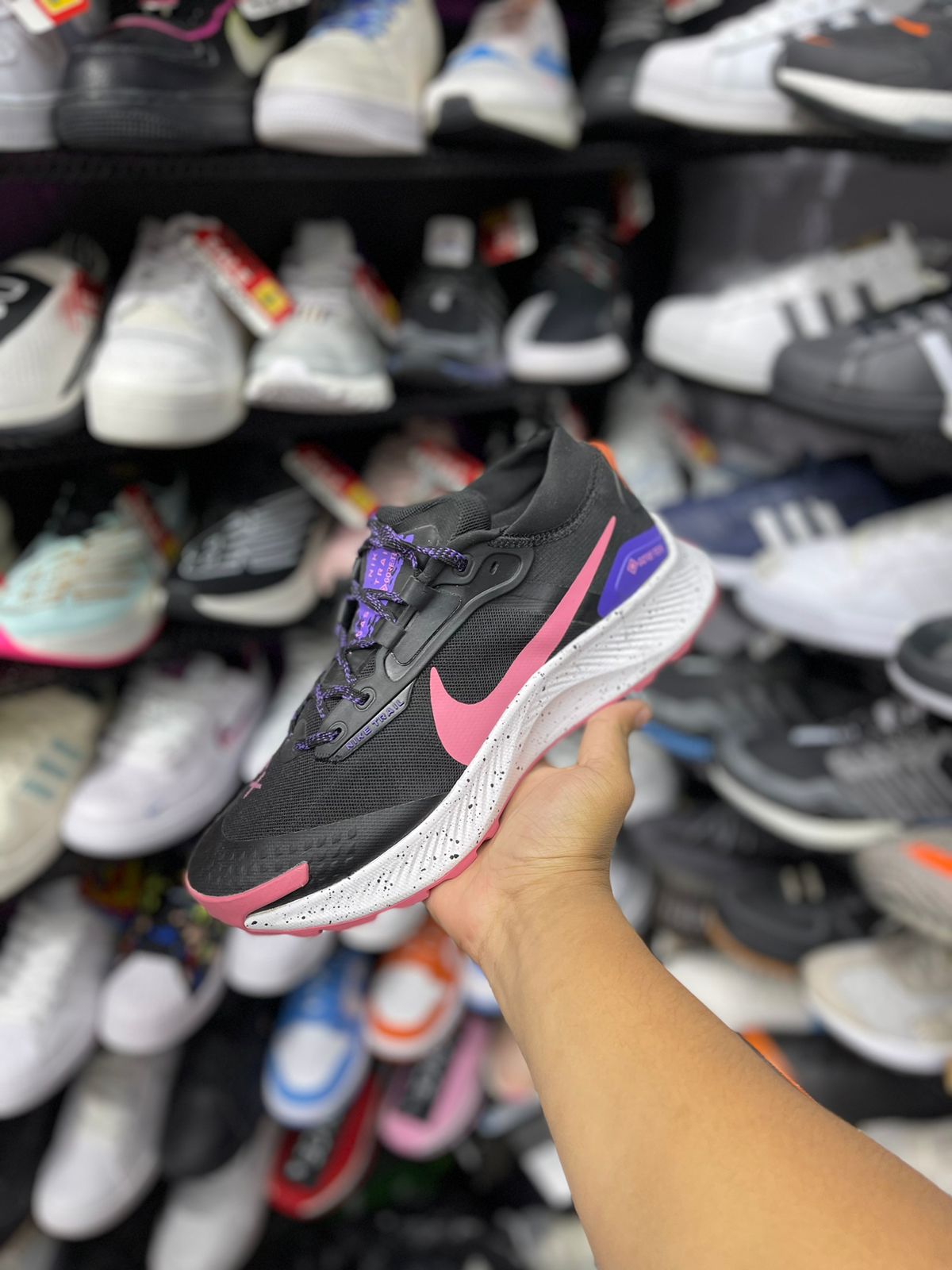 NIKE PEGASUS